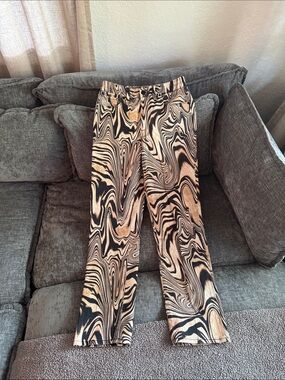 Good American Marbled Swirl Jeans in Black and Cream